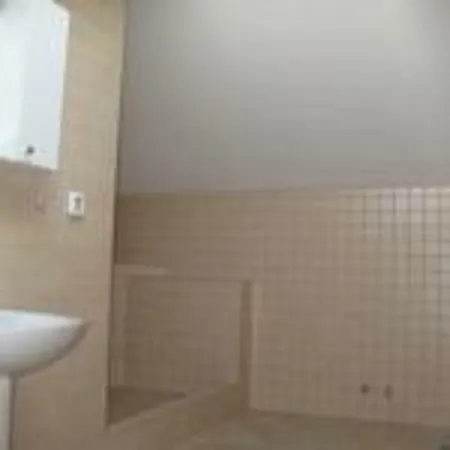 Apartment Mirela 2 *