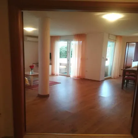 Apartment Mirela 2