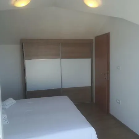 Apartment Mirela 2